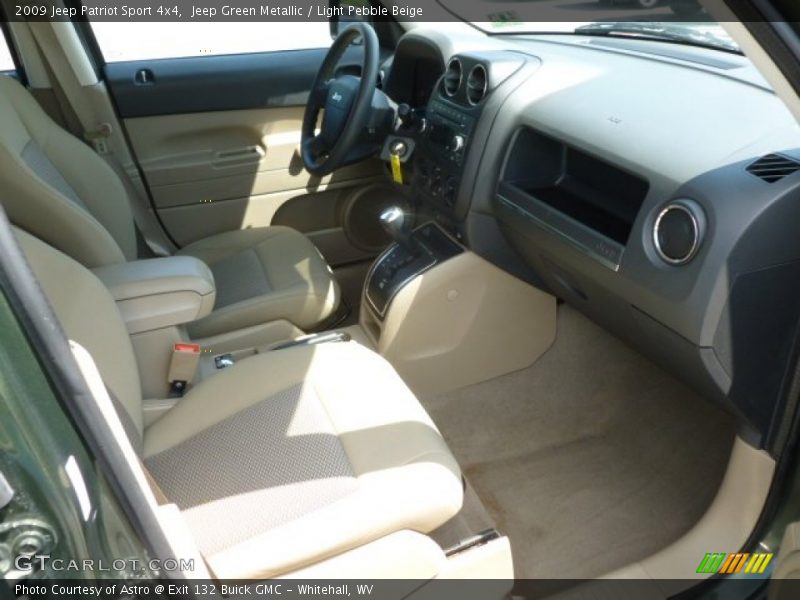 Jeep Green Metallic / Light Pebble Beige 2009 Jeep Patriot Sport 4x4