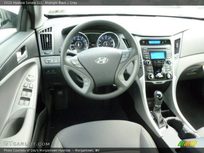 Midnight Black / Gray 2013 Hyundai Sonata GLS