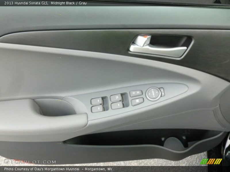 Midnight Black / Gray 2013 Hyundai Sonata GLS