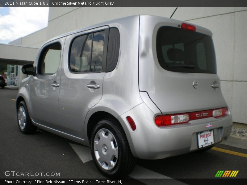 Chrome Silver Metallic / Light Gray 2011 Nissan Cube 1.8 S
