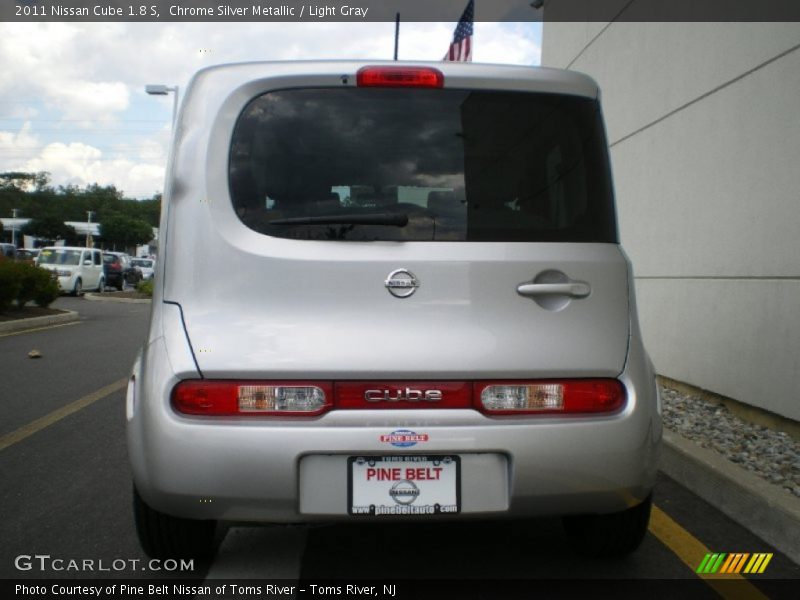 Chrome Silver Metallic / Light Gray 2011 Nissan Cube 1.8 S