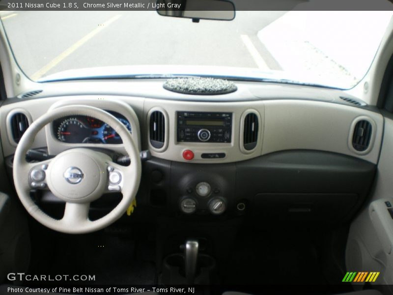 Dashboard of 2011 Cube 1.8 S