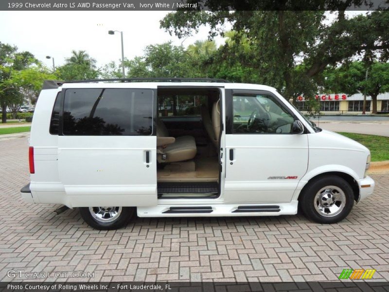 Ivory White / Neutral 1999 Chevrolet Astro LS AWD Passenger Van