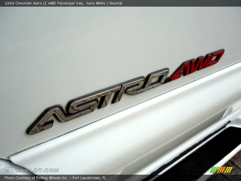 Ivory White / Neutral 1999 Chevrolet Astro LS AWD Passenger Van