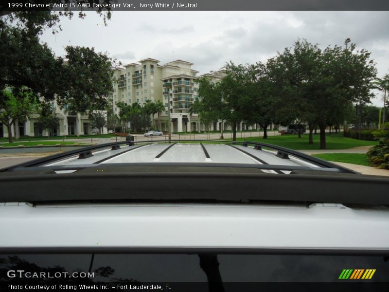 Ivory White / Neutral 1999 Chevrolet Astro LS AWD Passenger Van