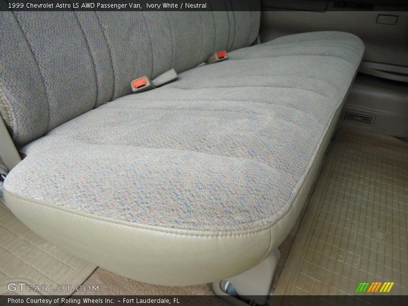 Ivory White / Neutral 1999 Chevrolet Astro LS AWD Passenger Van