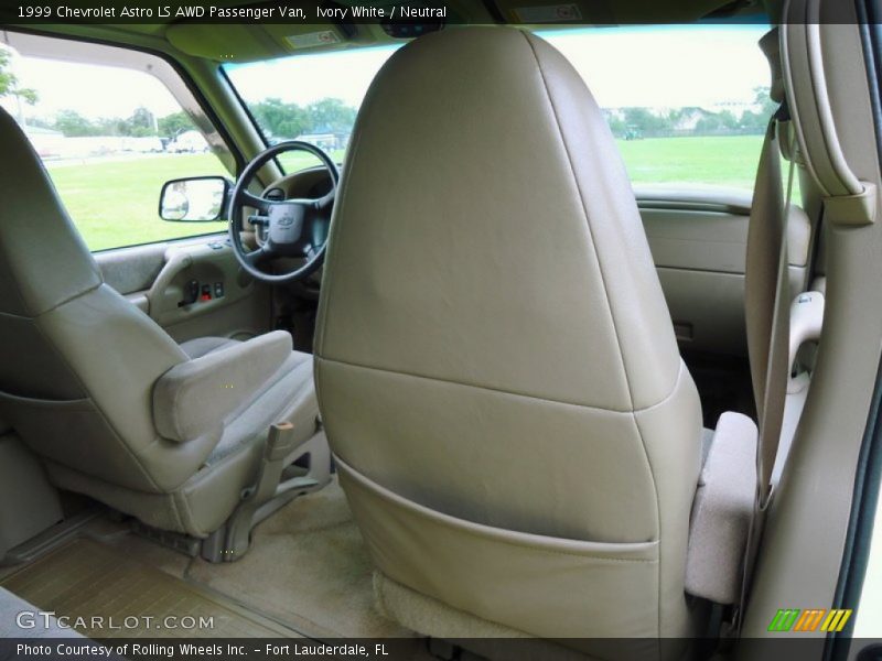 Ivory White / Neutral 1999 Chevrolet Astro LS AWD Passenger Van
