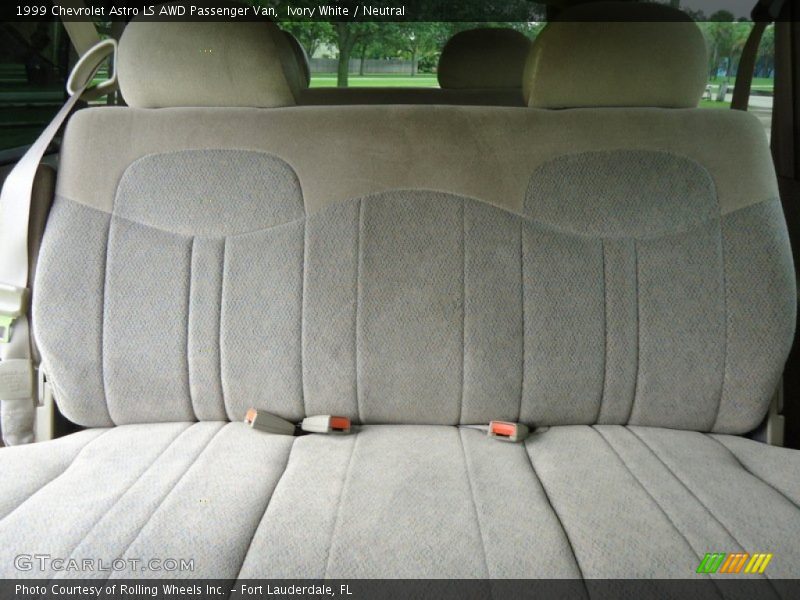 Rear Seat of 1999 Astro LS AWD Passenger Van