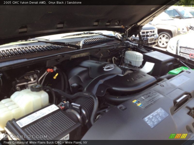 Onyx Black / Sandstone 2005 GMC Yukon Denali AWD