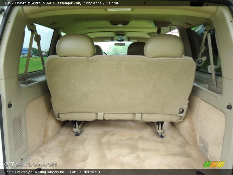  1999 Astro LS AWD Passenger Van Trunk