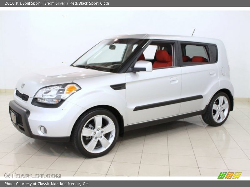 Bright Silver / Red/Black Sport Cloth 2010 Kia Soul Sport