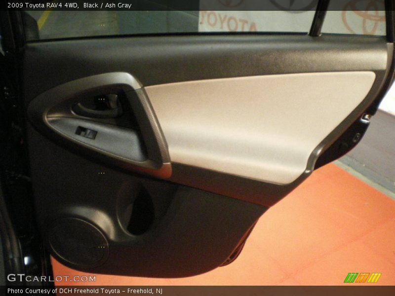 Black / Ash Gray 2009 Toyota RAV4 4WD