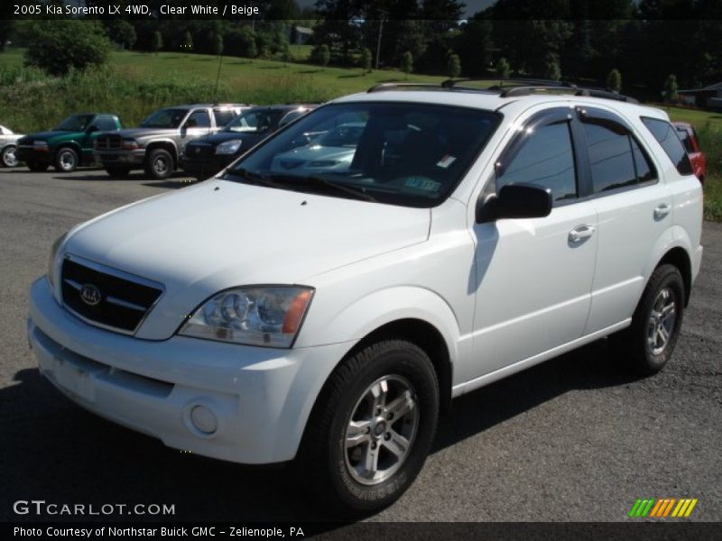 Clear White / Beige 2005 Kia Sorento LX 4WD