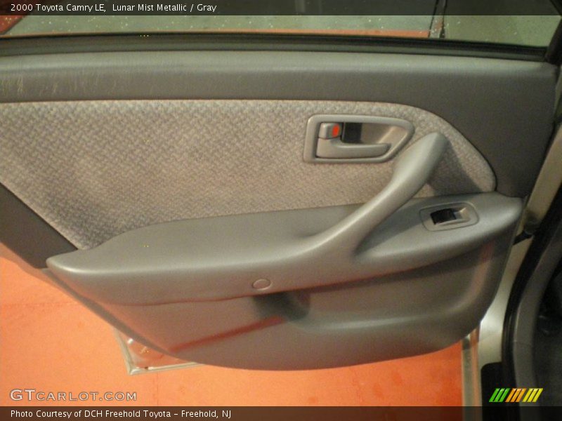 Lunar Mist Metallic / Gray 2000 Toyota Camry LE