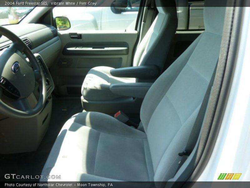 Vibrant White / Flint Grey 2004 Ford Freestar SES