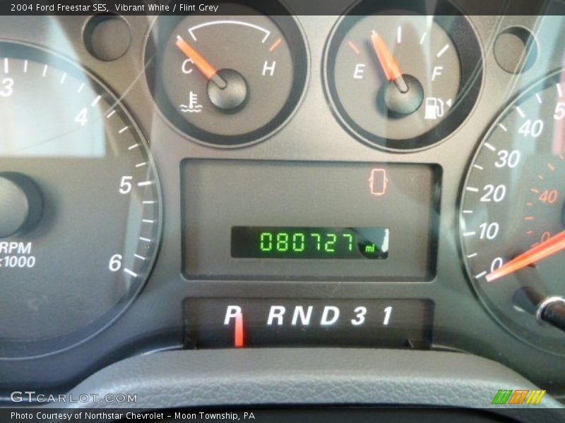 Vibrant White / Flint Grey 2004 Ford Freestar SES