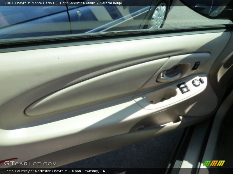 Light Sandrift Metallic / Neutral Beige 2001 Chevrolet Monte Carlo LS