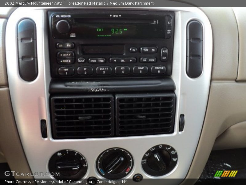 Toreador Red Metallic / Medium Dark Parchment 2002 Mercury Mountaineer AWD