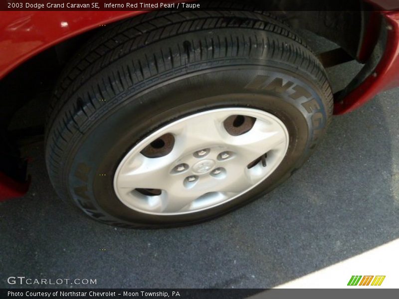 Inferno Red Tinted Pearl / Taupe 2003 Dodge Grand Caravan SE