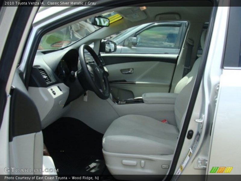 Classic Silver Metallic / Gray 2010 Toyota Venza I4