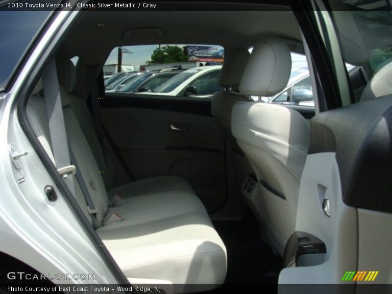 Classic Silver Metallic / Gray 2010 Toyota Venza I4