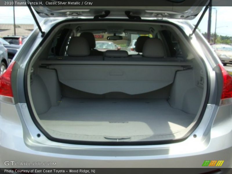 Classic Silver Metallic / Gray 2010 Toyota Venza I4
