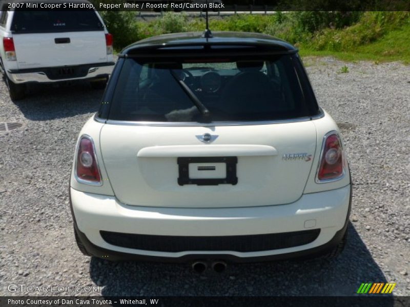 Pepper White / Rooster Red/Carbon Black 2007 Mini Cooper S Hardtop