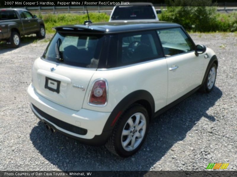 Pepper White / Rooster Red/Carbon Black 2007 Mini Cooper S Hardtop