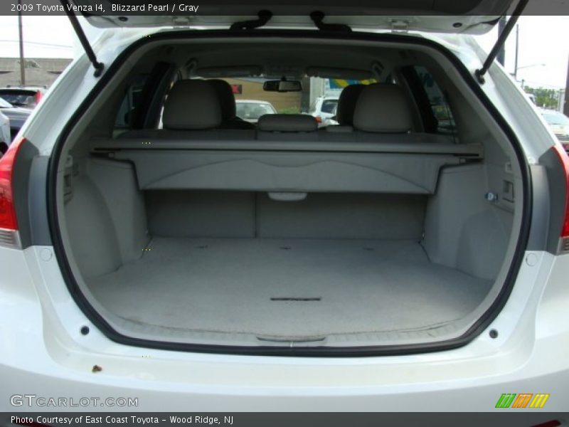 Blizzard Pearl / Gray 2009 Toyota Venza I4