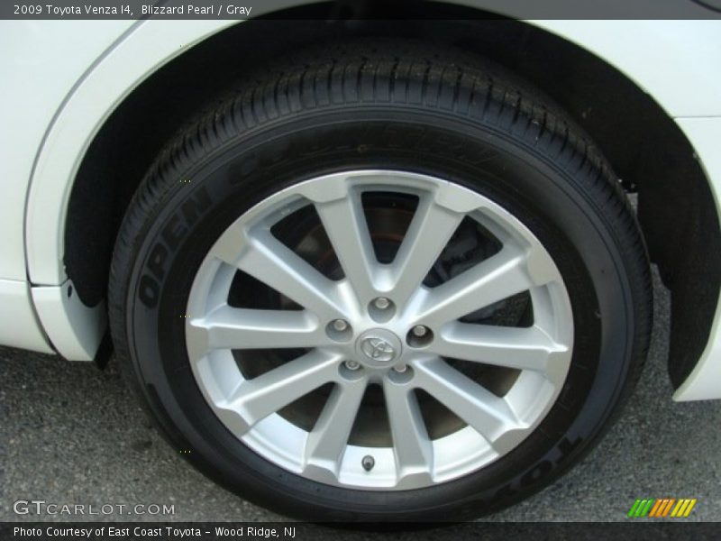 Blizzard Pearl / Gray 2009 Toyota Venza I4