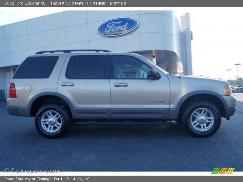 Harvest Gold Metallic / Medium Parchment 2002 Ford Explorer XLT
