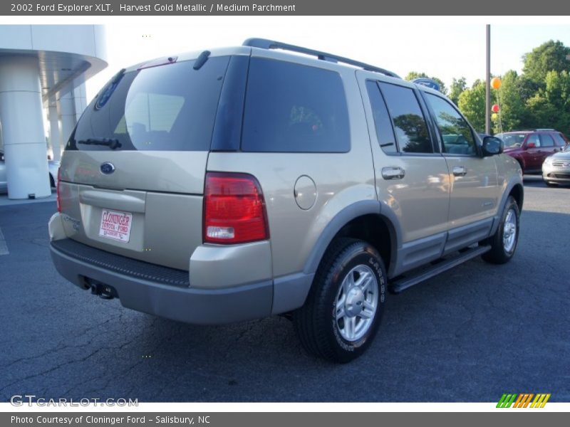 Harvest Gold Metallic / Medium Parchment 2002 Ford Explorer XLT