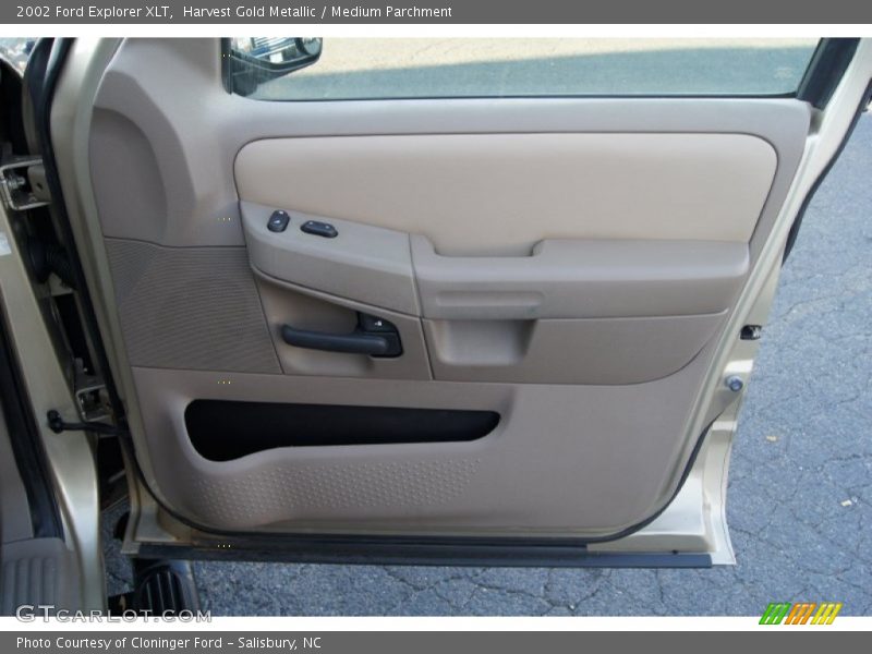 Harvest Gold Metallic / Medium Parchment 2002 Ford Explorer XLT
