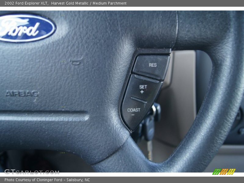 Harvest Gold Metallic / Medium Parchment 2002 Ford Explorer XLT