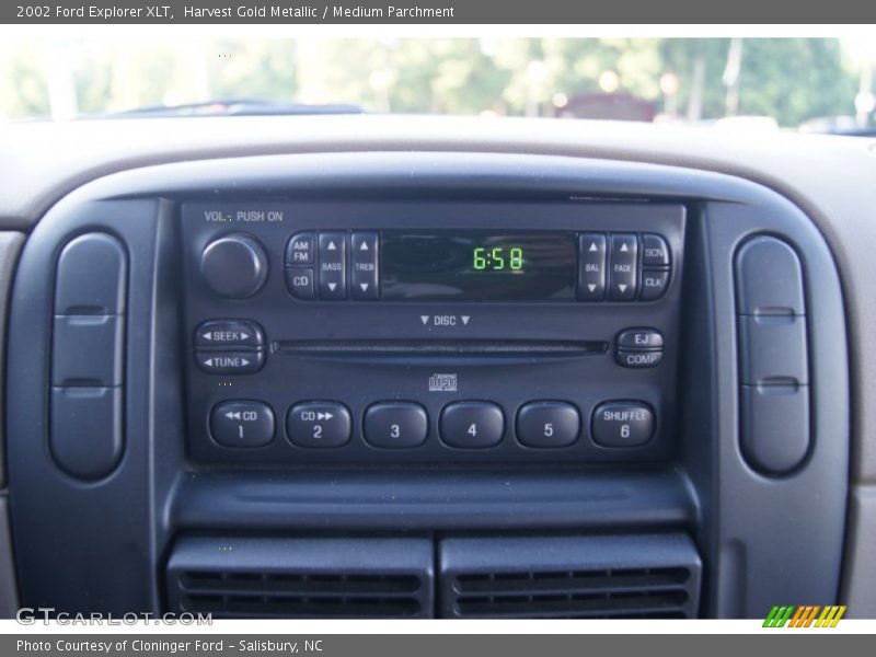 Harvest Gold Metallic / Medium Parchment 2002 Ford Explorer XLT