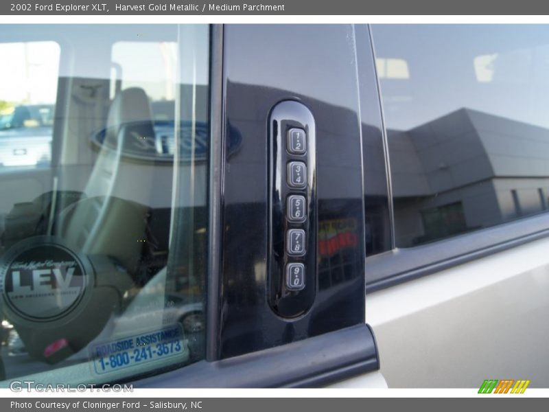 Harvest Gold Metallic / Medium Parchment 2002 Ford Explorer XLT