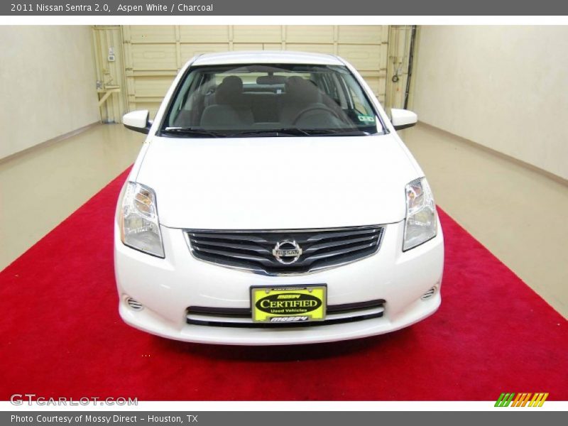 Aspen White / Charcoal 2011 Nissan Sentra 2.0