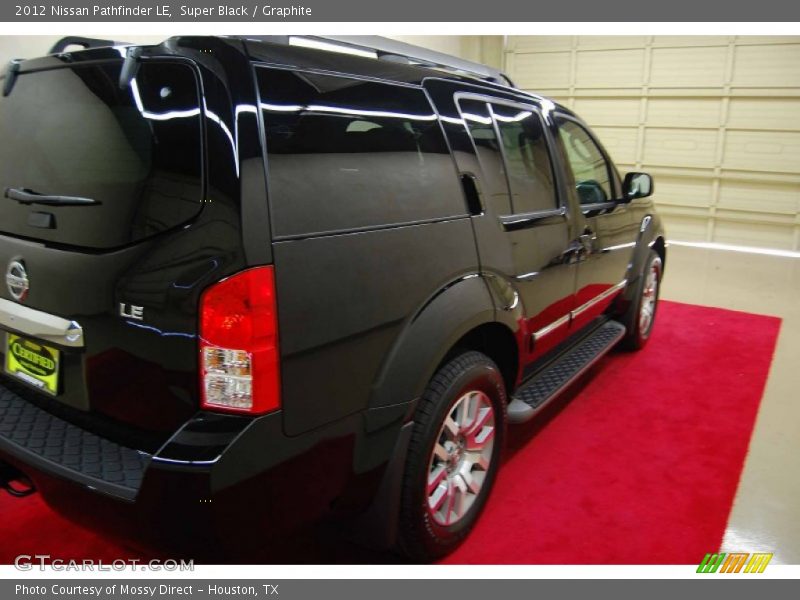 Super Black / Graphite 2012 Nissan Pathfinder LE