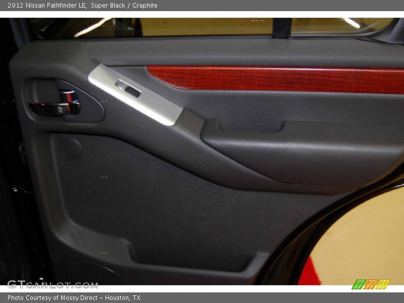Super Black / Graphite 2012 Nissan Pathfinder LE