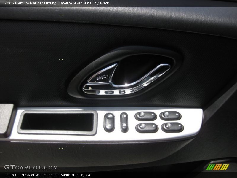 Satellite Silver Metallic / Black 2006 Mercury Mariner Luxury