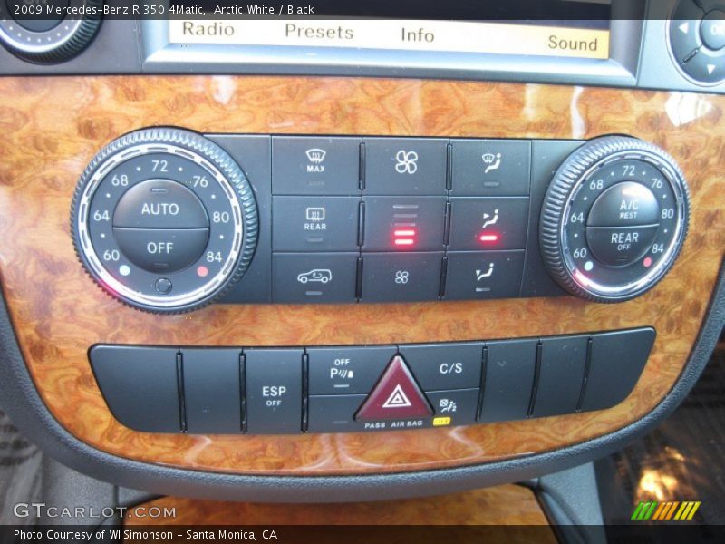 Controls of 2009 R 350 4Matic
