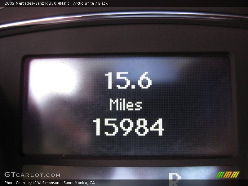 Arctic White / Black 2009 Mercedes-Benz R 350 4Matic