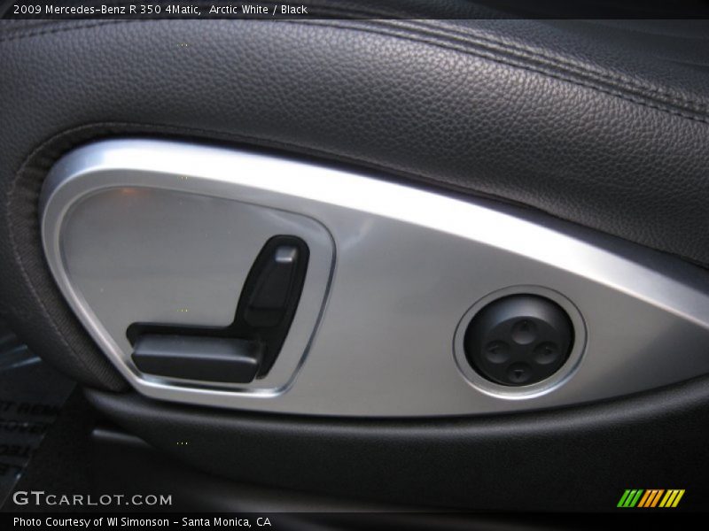 Arctic White / Black 2009 Mercedes-Benz R 350 4Matic