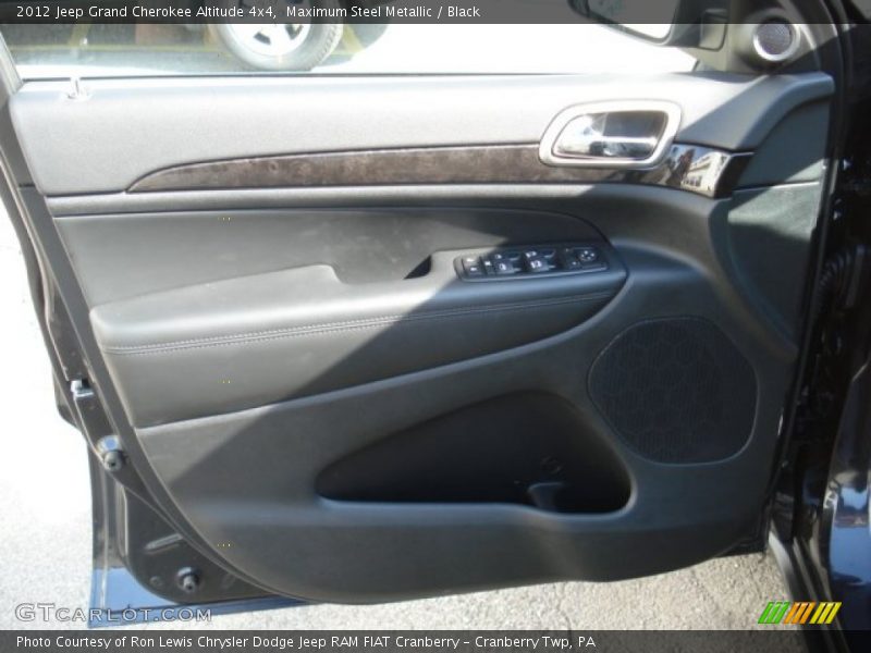 Maximum Steel Metallic / Black 2012 Jeep Grand Cherokee Altitude 4x4