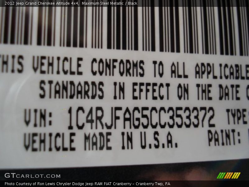 Maximum Steel Metallic / Black 2012 Jeep Grand Cherokee Altitude 4x4