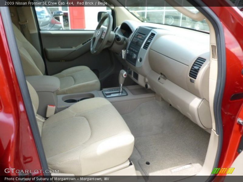  2009 Frontier SE Crew Cab 4x4 Beige Interior