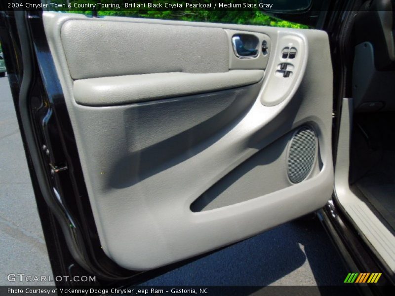 Brilliant Black Crystal Pearlcoat / Medium Slate Gray 2004 Chrysler Town & Country Touring