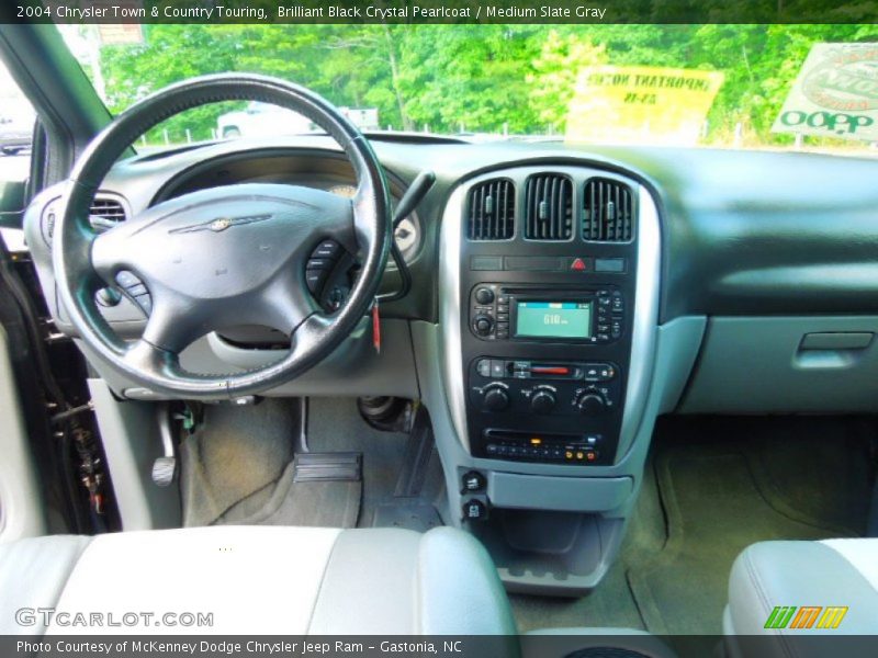 Brilliant Black Crystal Pearlcoat / Medium Slate Gray 2004 Chrysler Town & Country Touring