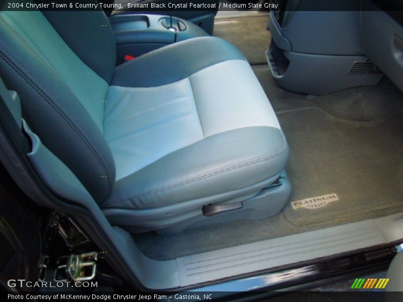 Brilliant Black Crystal Pearlcoat / Medium Slate Gray 2004 Chrysler Town & Country Touring