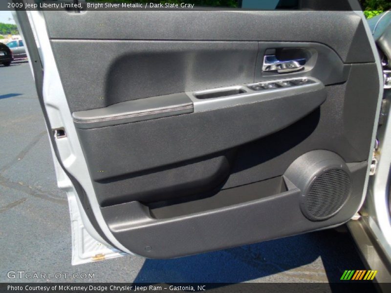 Bright Silver Metallic / Dark Slate Gray 2009 Jeep Liberty Limited